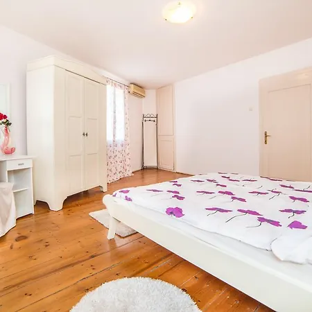 Apartment Dominik